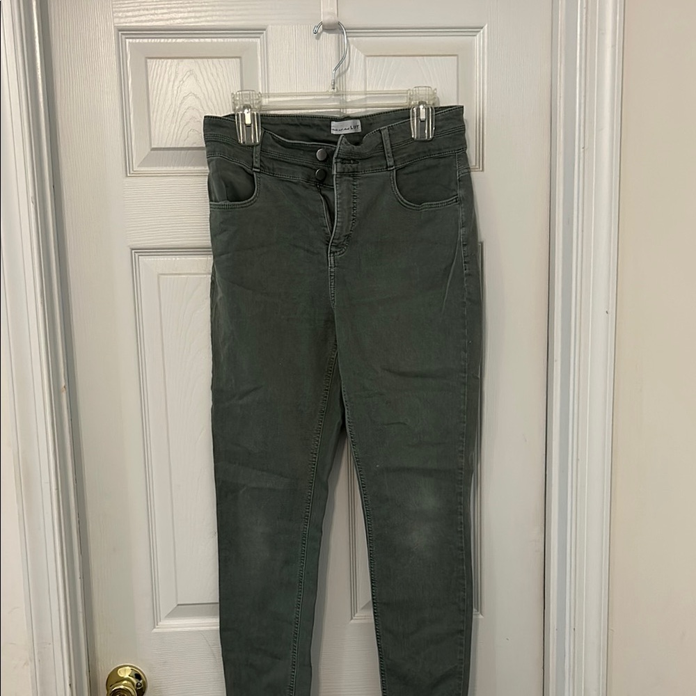 LOFT Olive Green Skinny Jeans with Sleek Fit. MUST BUNDLE